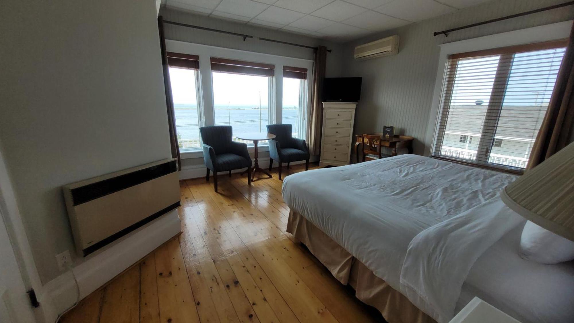 Hotel Aquamer Carleton-sur-Mer Exterior photo